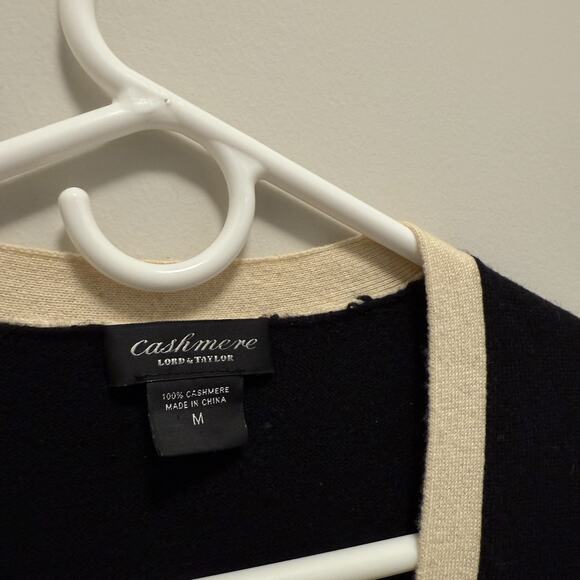 Lord & Taylor Cashmere Cardigan Sweater Medium Quiet Luxury Preppy Old Money - Picture 4 of 5